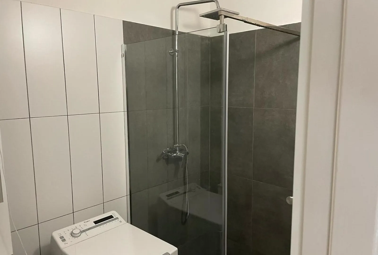 Apartment Center 1 Bdrm Apt With Terrace Bucharest